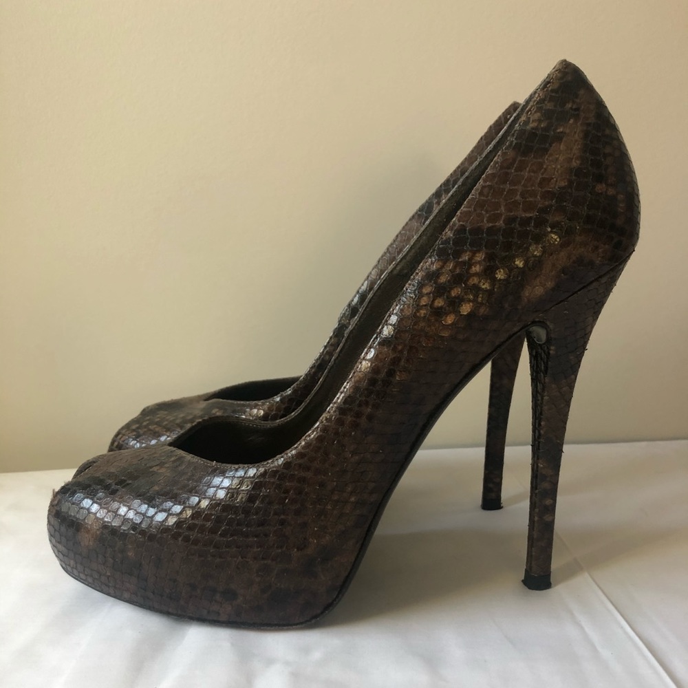 Stuart Weitzman vintage snakeskin pumps